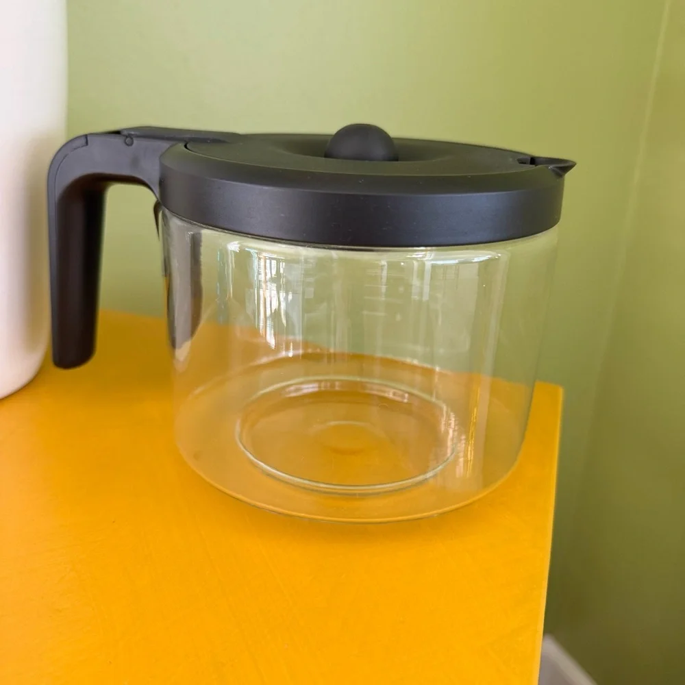Keurig K-Duo Essentials Replacement Glass Coffee Carafe 12 Cup Black Handle - Picture 4 of 6